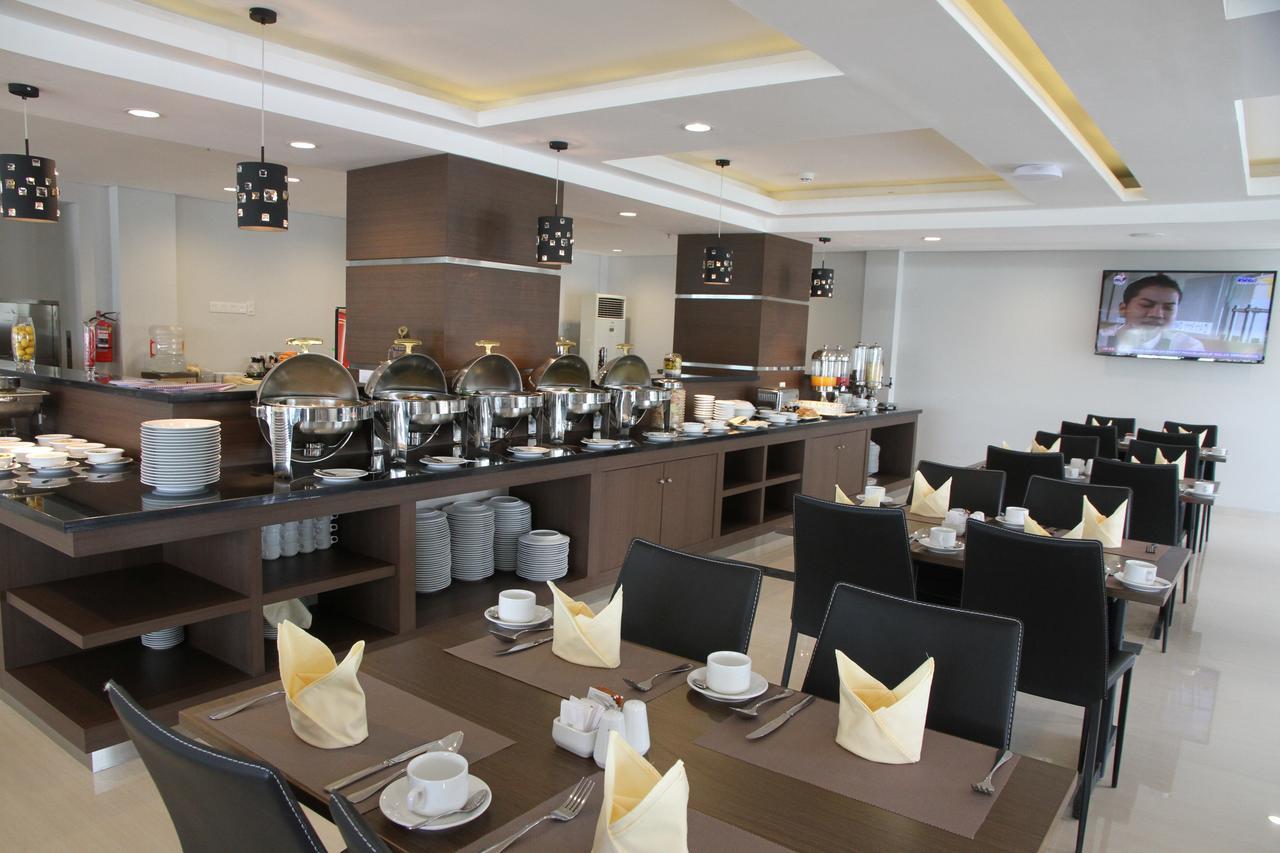 Amantis Hotel Demak Exteriér fotografie