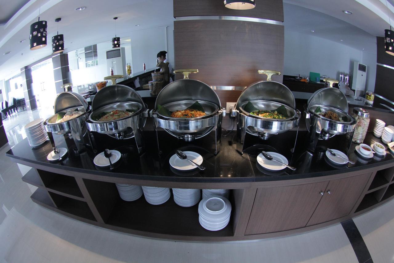Amantis Hotel Demak Exteriér fotografie